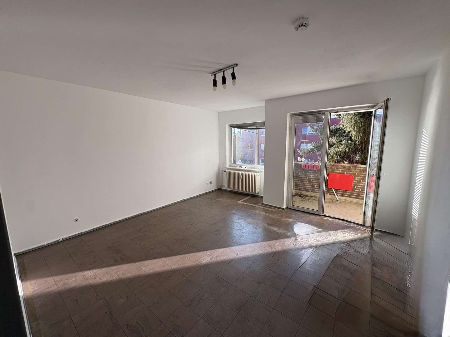 Ruhige 2-Zi.-Wohnung mit Balkon und Garten in Lichterfelde - renovierungsbedürftig, Berlin – Bild 1