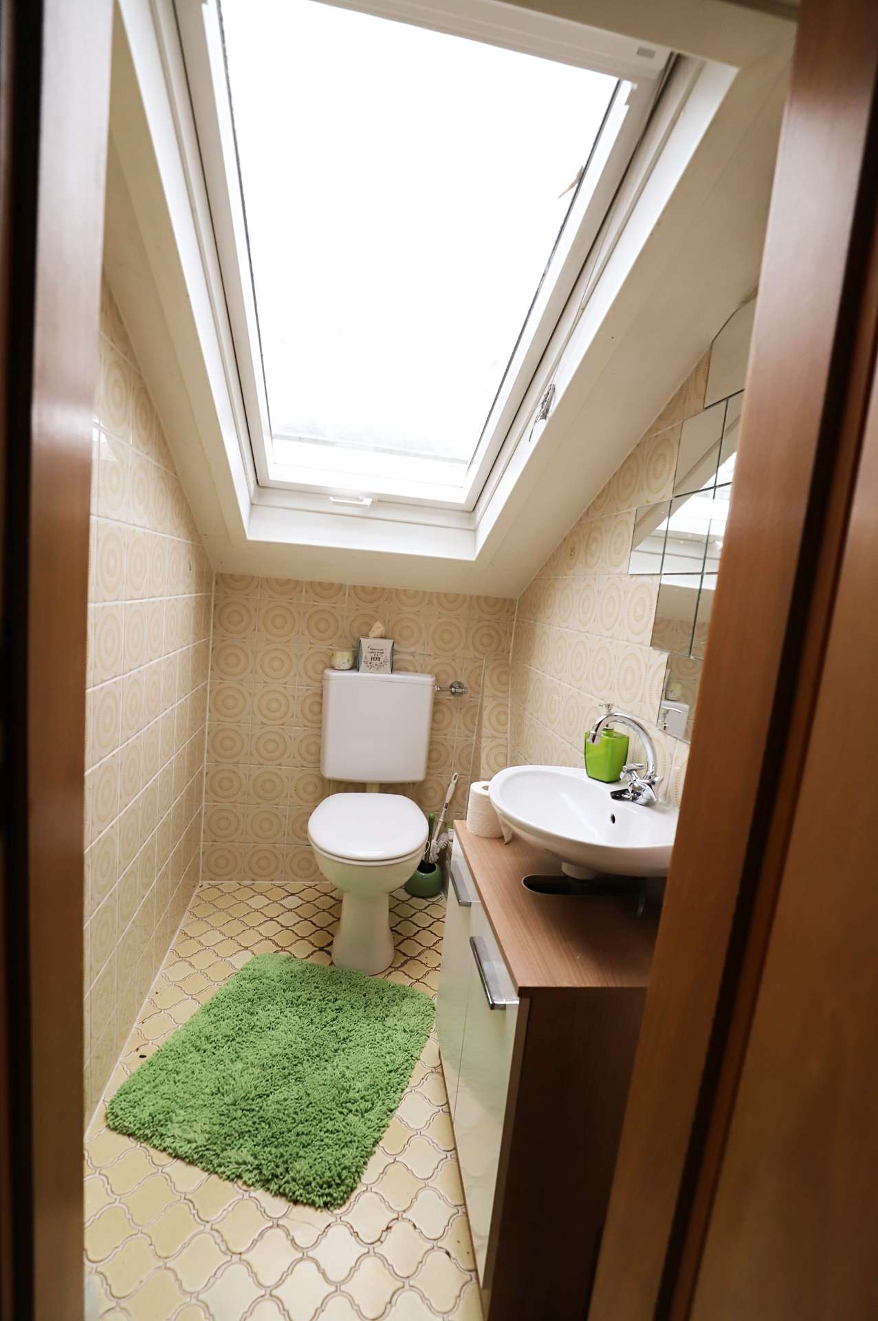 Immobilie in Sandhausen - Einfamilienhaus in Sandhausen mit großem Grundstück, Garage & Nebengebäude - Bild 8