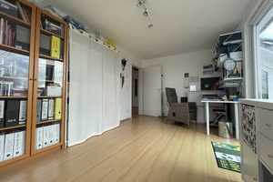 Zweifamilienhaus mit ca. 310m² Wohn- / Nutzfläche * 607m² Grundstück in Hanglage – Stormarn (Kreis) – Vorschaubild 27