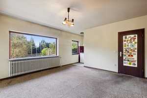 Älteres Einfamilienhaus möchte wieder im Glanz erstrahlen
Tolles Grundstück in zentraler Lage – Pinneberg (Kreis) – Vorschaubild 10