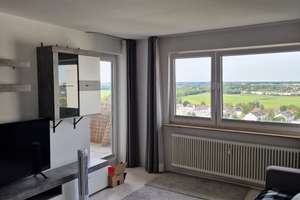 Teil-möblierte ​2-Zimmer-Wohnung mit Balkon und schöner Aussicht – Gerhart-Hauptmann-Straße 15, 91058 Schönfeld, Erlangen – Vorschaubild 2