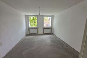 3-Zimmer-Wohnung mit neuem Bad+ Design-Vinyl-Böden in Oberbilk – Höhenstr. 21, 40227 Oberbilk, Düsseldorf – Vorschaubild 3