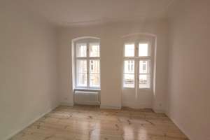 2 Zimmerwohnung mit Balkon, Einbauküche und Duschbad