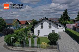 Ihr neues Zuhause: Einfamilienhaus für die ganze Familie mit Traumgarten & PV-Anlage in Aholfing – Die vollständige Adresse der Immobilie erhältst du vom Anbieter., 94345 Aholfing – Vorschaubild 7
