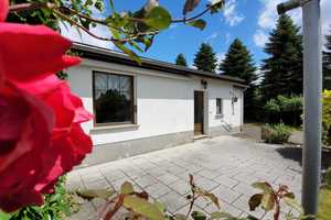 Großzügiges Grundstück mit Bungalow im Grünen – Leipzig (Kreis) – Vorschaubild 2