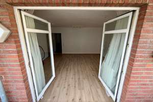 vollständig renoviertes und hochwertiges Appartement nebst neuer Einbauküche  und  Balkon in A-Lage – Kyffhäuserstraße 2, 41061 Gladbach, Mönchengladbach – Vorschaubild 2