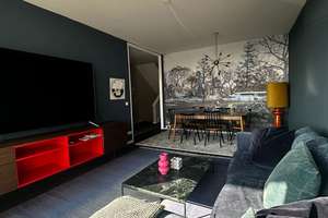 Möblierte Künstlerwohnung im Baudenkmal der Klassischen Moderne – Hansaviertel Berlin