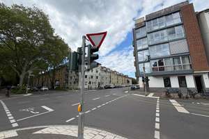 Sofort bezugsfrei: 3-Zimmer-Wohnung am Beethovenpark, Köln-Sülz -Löffelfertige Möblierung vorhanden! – Die vollständige Adresse der Immobilie erhältst du vom Anbieter., 50937 Sülz, Köln – Vorschaubild 24