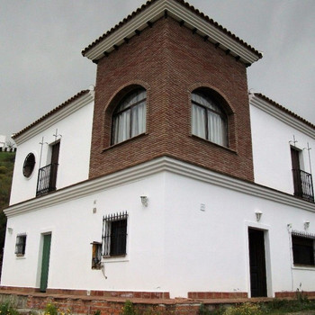 Landhaus mit 3 Schlafzimmern, Aussicht und privatem Pool