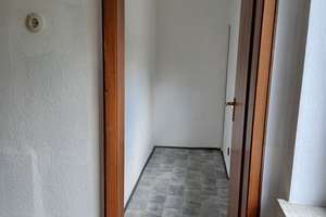 N-Kornburg! Schöne 4-Zi.-Wohnung mit Südterrasse, Garten, 2 Kellerräume + Garage! – Die vollständige Adresse der Immobilie erhältst du vom Anbieter., 90455 Kornburg, Worzeldorf, Nürnberg – Vorschaubild 8