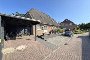 Reinfeld - 5 Zimmer Doppelhaus in ruhiger Sackgassenlage - ideal für die Familie – Die vollständige Adresse der Immobilie erhältst du vom Anbieter., 23858 Reinfeld (Holstein) – Vorschaubild 1