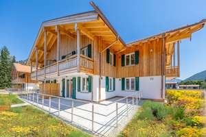 Genießen Sie das Gefühl „angekommen“ zu sein – in einem Zuhause mit Aussicht, hoher Privatsphäre und – Die vollständige Adresse der Immobilie erhältst du vom Anbieter., 83727 Schliersee – Vorschaubild 13
