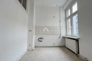 HELLE 2-ZIMMER-WOHNUNG MIT BALKON I DIELENBODEN I GEPFLEGT I RUHIG I PROVISIONSFREI – Holsteinische Straße 13, 10717 Berlin – Vorschaubild 8
