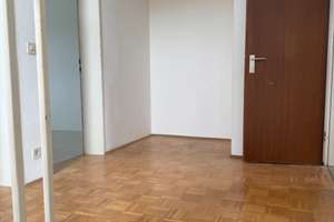 Geräumiges Reiheneckhaus in ruhiger Lage – Dresdner Straße 70, 80993 Alt-Moosach, München – Vorschaubild 11