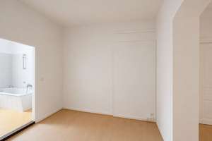 BEZUGSFREI: Renovierter 2-Zimmer-Altbauklassiker mit großzügiger Diele auf ca.74 m² im Leopoldkiez – Die vollständige Adresse der Immobilie erhältst du vom Anbieter., 13347 Wedding, Berlin – Vorschaubild 6
