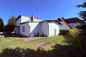Freies Einfamilienhaus (Sanierung nötig) – Die vollständige Adresse der Immobilie erhältst du vom Anbieter., 17440 Kröslin – Vorschaubild 3