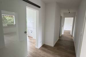 Ab sofort bezugsfrei: Kernsanierte, helle 2,5 Zimmer Wohnung im schönen Duisburger Süden – Hermann-Rinne-Straße 4, 47259 Hüttenheim, Duisburg – Vorschaubild 2