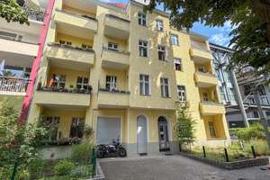 Gepflegtes MFH (11 Parteien) mit Entwicklungspotential in Berlin-Tempelhof – Die vollständige Adresse der Immobilie erhältst du vom Anbieter., 12103 Tempelhof, Berlin – Vorschaubild 2
