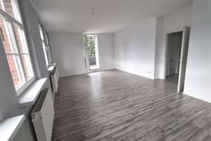 Direkt am Stadtpark-Wunderschöne 3-Raum-Wohnung mit großem Sonnenbalkon in gepflegter Wohnanlage – Beckerstraße 28b, 9120 Kapellenberg, Chemnitz – Vorschaubild 6