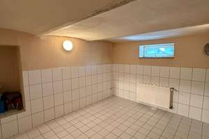 Geräumige 4,5-Zimmer-Wohnung mit Garten und Einbauküche in Gladbeck – Kirchhellener Str. 38, 45966 Gladbeck – Vorschaubild 23
