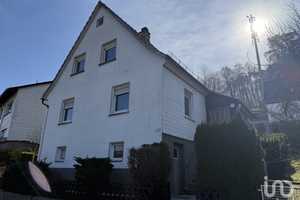 Charmantes Einfamilienhaus in Hartenrod mit Potenzial und unverbaubarem Panorama – Marburg-Biedenkopf (Kreis) – Vorschaubild 1