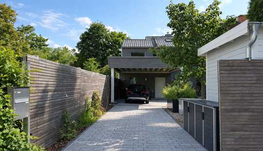 Bild von Seltenheit! Hochexklusives Designerhaus – Luxuswohnen in traumhafter Lage!