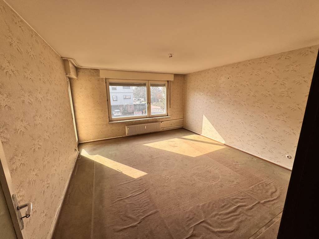 Immobilie in Ingelheim am Rhein - Raum für Ideen: 4-Zimmer-Wohnung mit großem Potenzial | Bieterverfahren - Bild 1