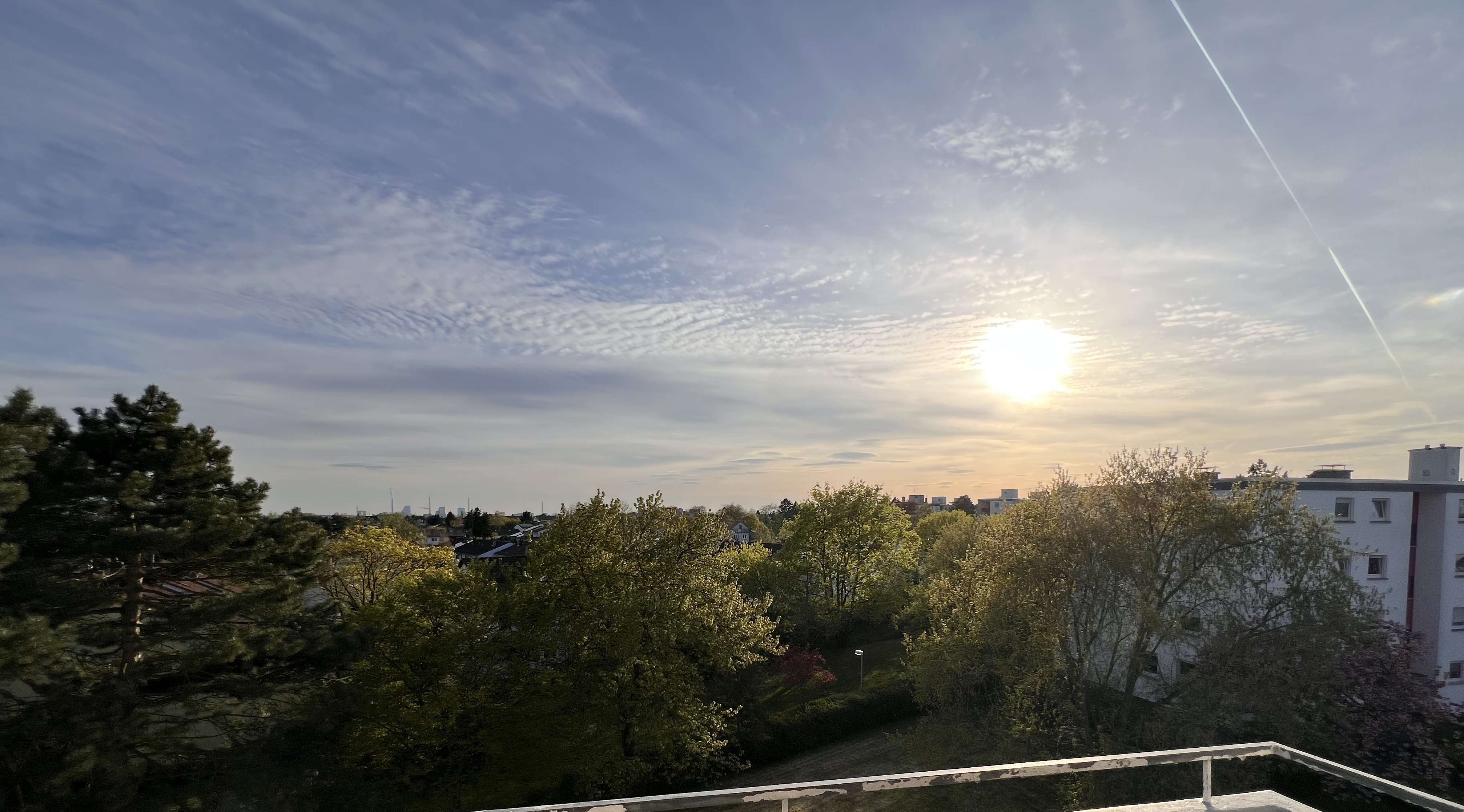 Traumblick über MA-Feudenheim - Renovierungsbedürftige 3 ZKB mit Südloggia und Stellplatz, Mannheim – Bild 2