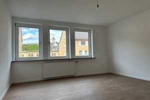 Frisch renovierte Wohnung mit Blick auf's Krönchen – Frankfurter Straße 18, 57074 Siegen-Wittgenstein (Kreis) – Vorschaubild 1