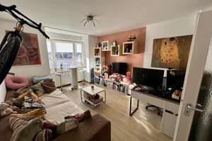 Helle  2-Zimmer-Wohnung mit Einbauküche in ruhiger Seitenstraße des Engelbosteler Damms – Lilienstraße 2, 30167 Nordstadt, Hannover – Vorschaubild 1