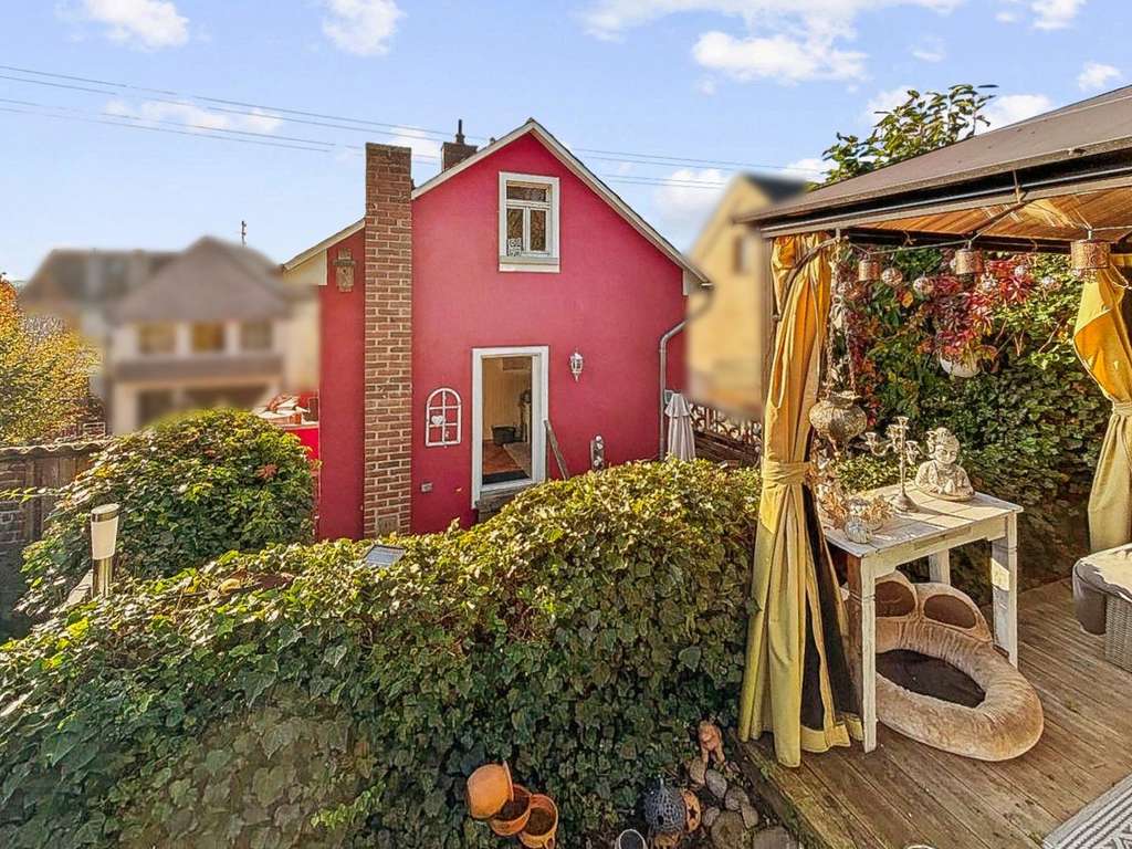 Immobilie in Elz - Gemütliches Einfamilienhaus in ruhiger Lage und schönem Garten in Elz - Bild 2