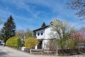 Viel Platz für die ganze Familie in diesem (renovierungsbedürftigen) Zweifamilienhaus in Gröbenzell – Die vollständige Adresse der Immobilie erhältst du vom Anbieter., 82194 Gröbenzell – Vorschaubild 8