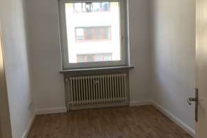 gepflegte 3 Zimmer Wohnung mit EBK und Balkon – Spadener Straße 58 c, 27568 Lehe, Bremerhaven – Vorschaubild 4