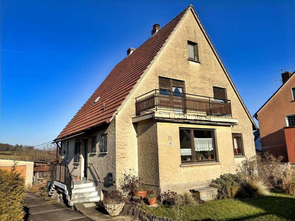 Immobilie in Riedbach - Renovierer aufgepasst... familienfreundliches Haus mit Garage und großem Garten in sonniger Lage, W - Bild 0