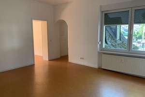 Großzügige 5-Zimmer-Wohnung mit Gäste-WC und Keller in Wetzlar – Nauborner Straße 13, 35578 Wetzlar – Vorschaubild 2