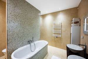 Property thumbnail 8