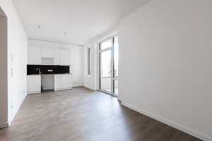 Feines 1-Zimmer-Appartement mit Balkon. – Dovestr.  5, 10587 Berlin – Vorschaubild 2