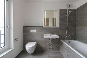 Sonnendurchflutetes Penthouse mit großzügiger Terrasse und luxuriösem Wohnkomfort – Suitbertusstraße 150, 40223 Bilk, Düsseldorf – Vorschaubild 5