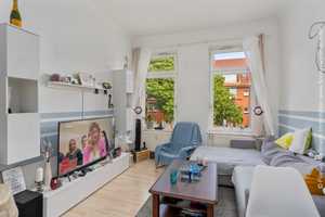Hamburg-Heimfeld  l Charmantes, lichtdurchflutetes Zweifamilienhaus mit vielen Nutzungsmöglichkeiten – Hamburg – Vorschaubild 11