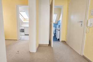Charmante helle 2-Zimmer-Wohnung mit Balkon, hohen Decken und Einzelgarage in Stuttgart – Gosheimer Weg 21, 70619 Sillenbuch (Ortsteil), Stuttgart – Vorschaubild 4