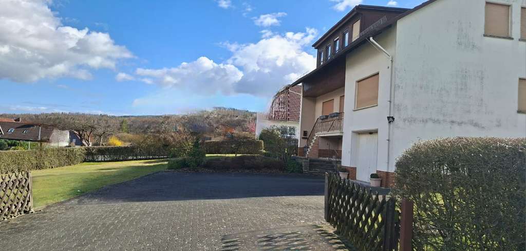 Immobilie in Biedenkopf - Großes renovierungsbedürftiges  Einfamilienhaus  in  Biedenkopf - Engelbach / Randlage - Bild 4