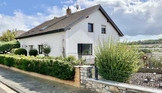 Bild von Oberkleen 3-Familienhaus in ruhiger Lage  mit fantastischem Fernblick über die Täler und Wälder