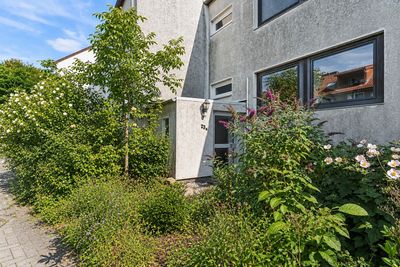 Reihenmittelhaus mit Split-Level-Architektur – viel Potenzial für Ihr neues Zuhause