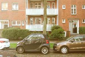 Provisionsfrei* Zweizimmerwohnung mit Balkon, Dielen, zentral, vermietet, provisionsfrei