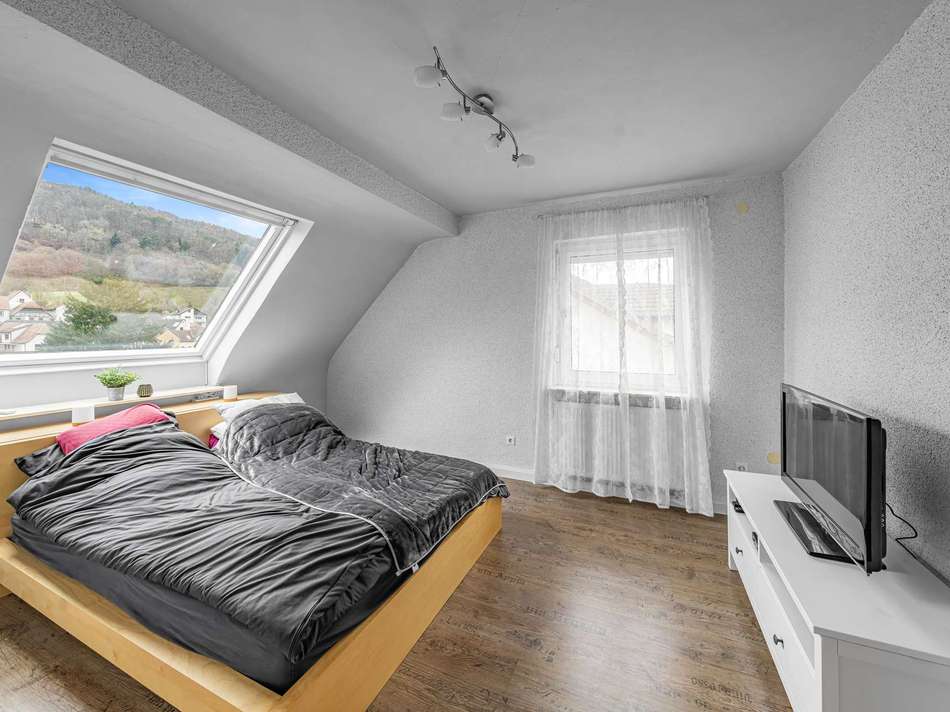 Zimmer 1 von 3 (1.OG)