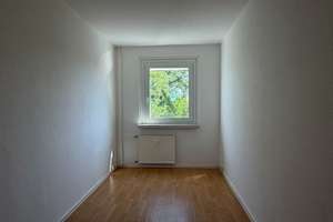 Praktisches Apartment mit Balkon und Wannenbad - für max. 2 Personen! – Kastanienallee 117, 12627 Hellersdorf, Berlin – Vorschaubild 3
