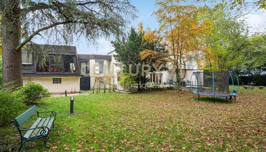 Bild von Ein- bis Zweifamilienhaus mit separatem Büro/Atelier auf parkähnlichem Grundstück!