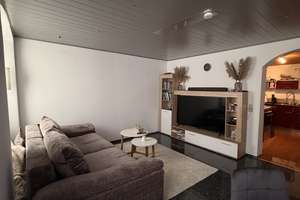 Helle 3 Zimmer Wohnung (76m2) ab 01.09.2026 – Marktplatz 12, 94157 Perlesreut – Vorschaubild 2