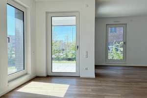 Neubau-Gebiet Hannover Kronsrode: Einbauküche, 2 Terrassen + Garten, 2 Bäder, Fußbodnhzng, TG, Kellr – Christine-Hardt-Straße 21, 30539 Bemerode, Hannover – Vorschaubild 2