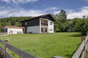 Zweifamilienhaus in Miesbach – Ideal für Mehrgenerationenwohnen – Miesbach (Kreis) – Vorschaubild 1